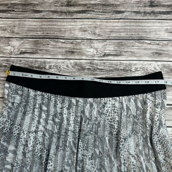 Time and Tru Women's Accordion Pleat Snakeskin Skirt XL Extra Large 16 18 Grey - Picture 8 of 9